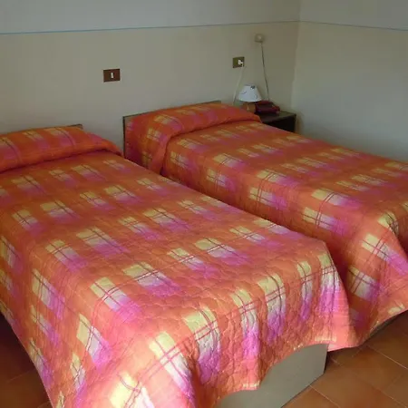 Bagner ホテル シルミオーネ